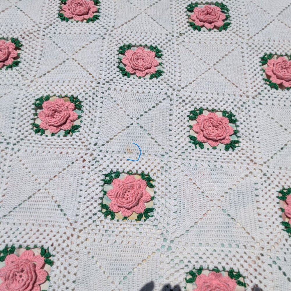 Vintage Hand Crocheted Cotton Bedspread-1954 Rose Bower Pattern-White Pink Green - Picture 14 of 15